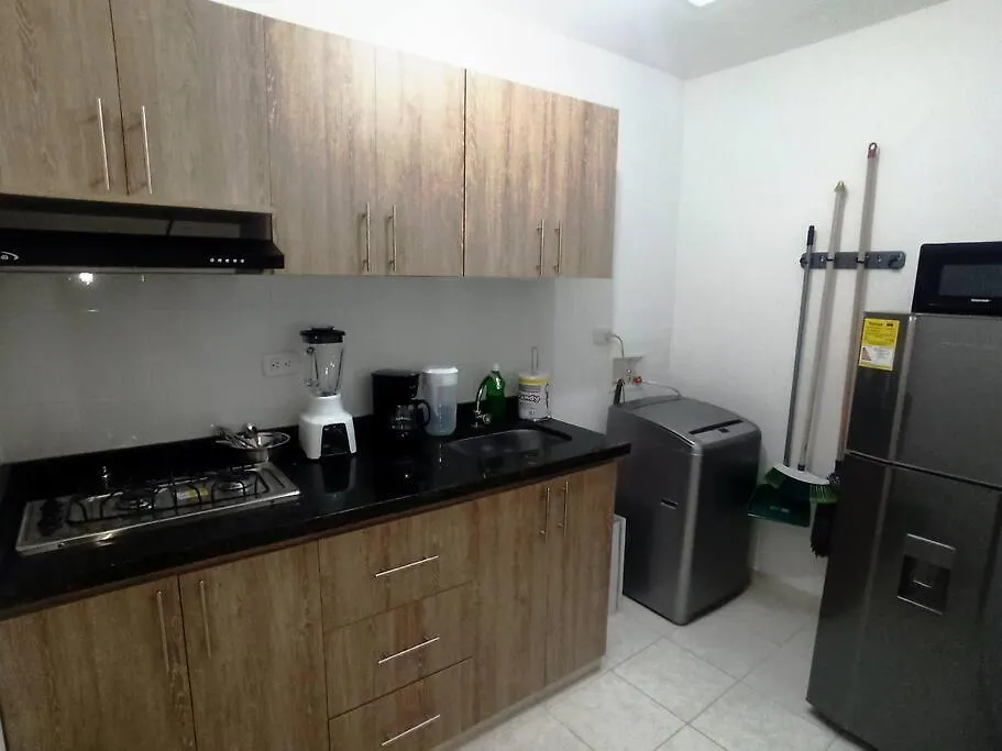 דירה קאלי Apartamento Independiente Y Facil Accesibilidad!